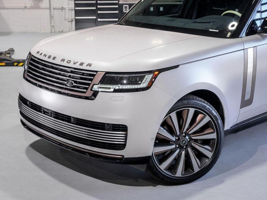 new 2025 Land Rover Range Rover car