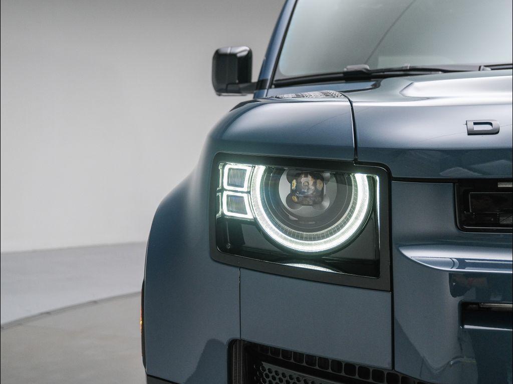 new 2025 Land Rover Defender car