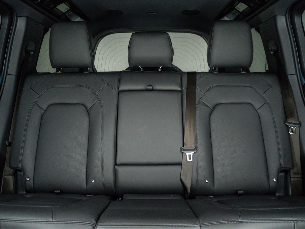 new 2025 Land Rover Defender car