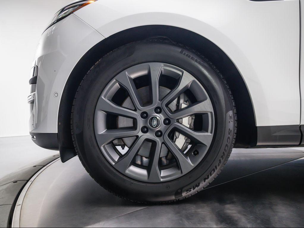 new 2025 Land Rover Range Rover Sport car