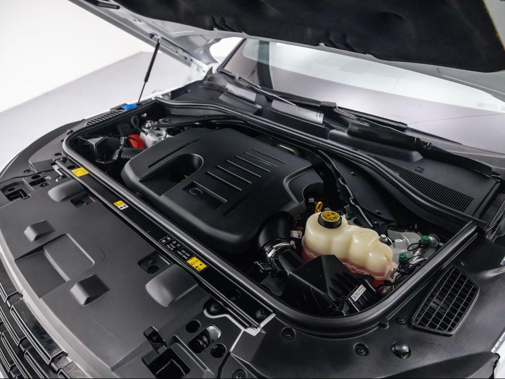 new 2025 Land Rover Range Rover Sport car