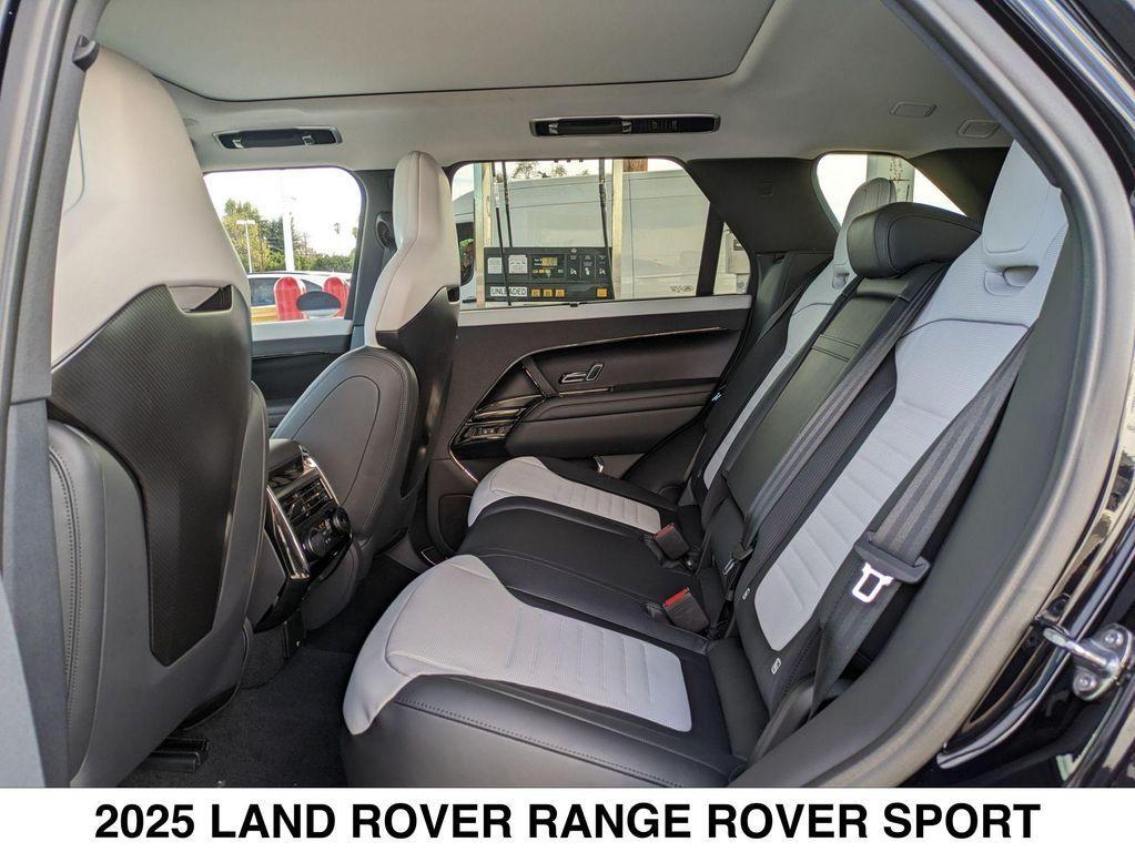 new 2025 Land Rover Range Rover Sport car