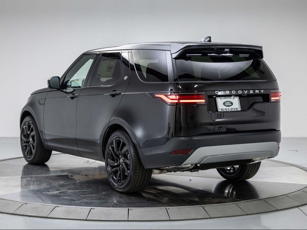 new 2025 Land Rover Discovery car, priced at $68,343