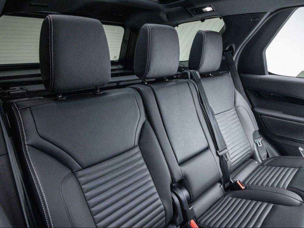 new 2025 Land Rover Discovery car, priced at $68,343