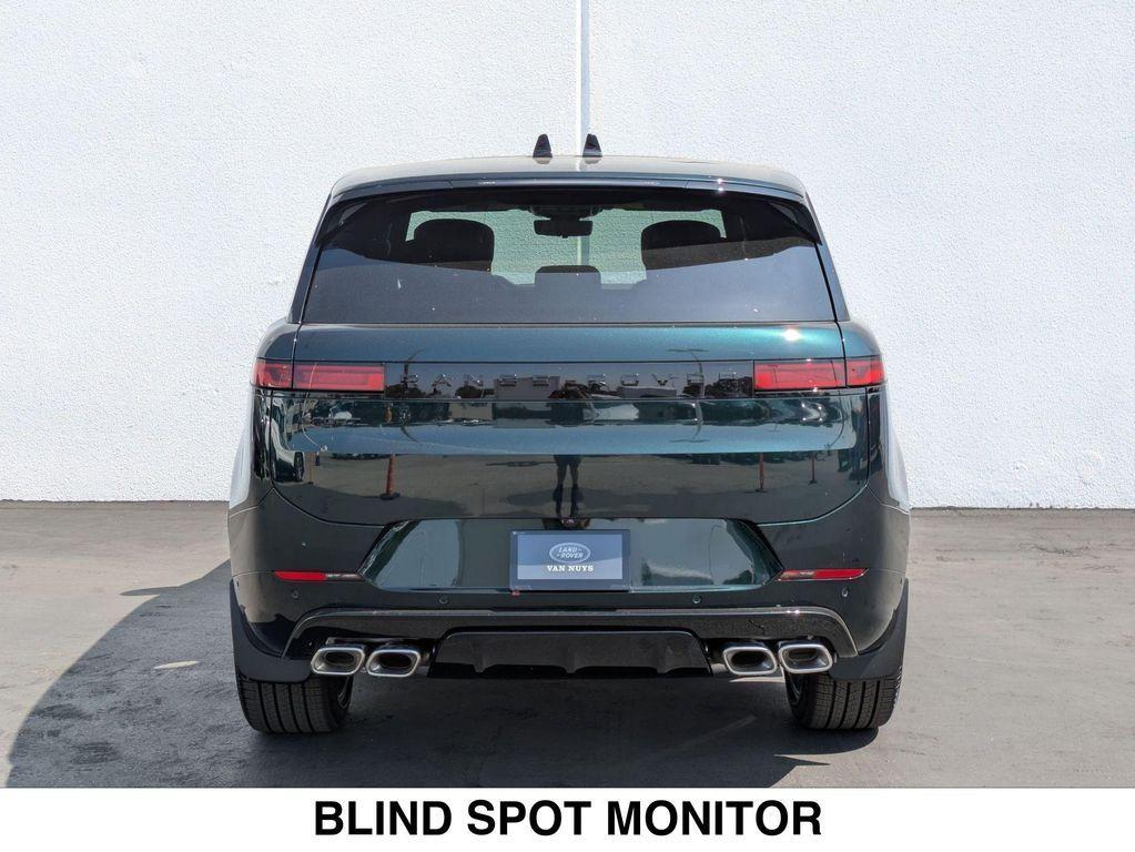 new 2025 Land Rover Range Rover Sport car