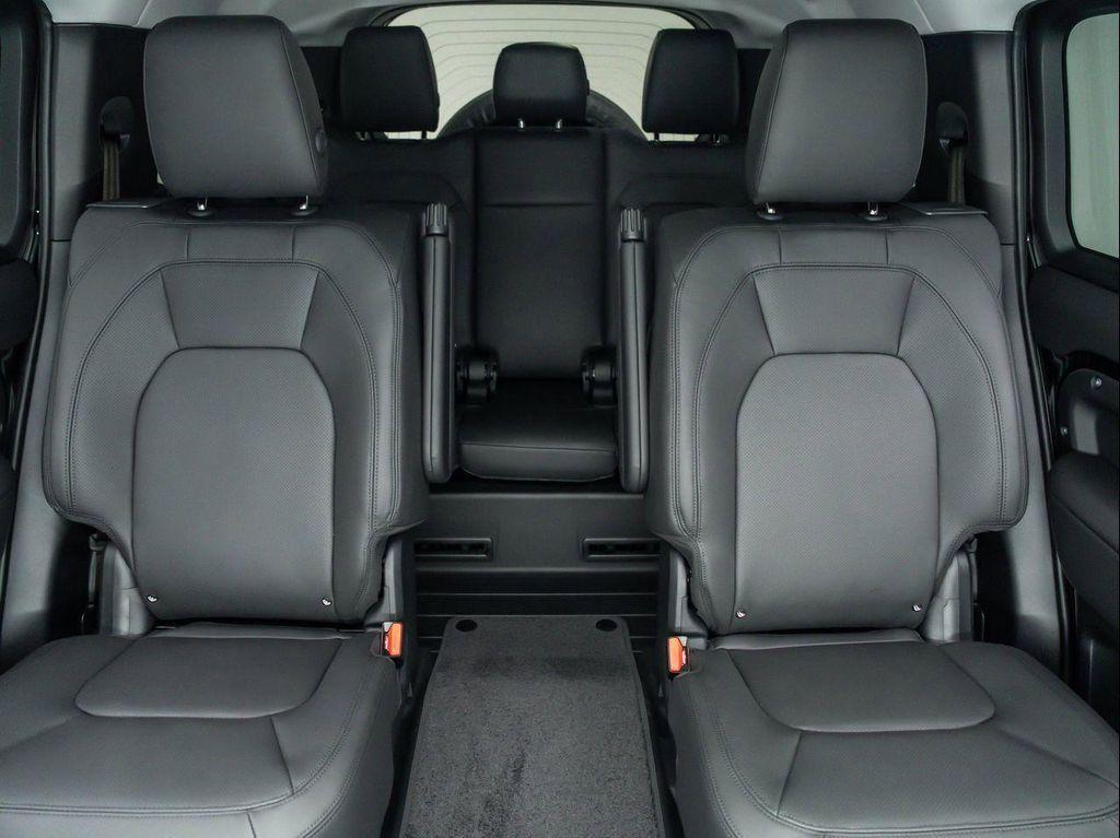 new 2025 Land Rover Defender car