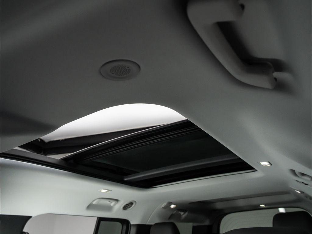 new 2025 Land Rover Defender car