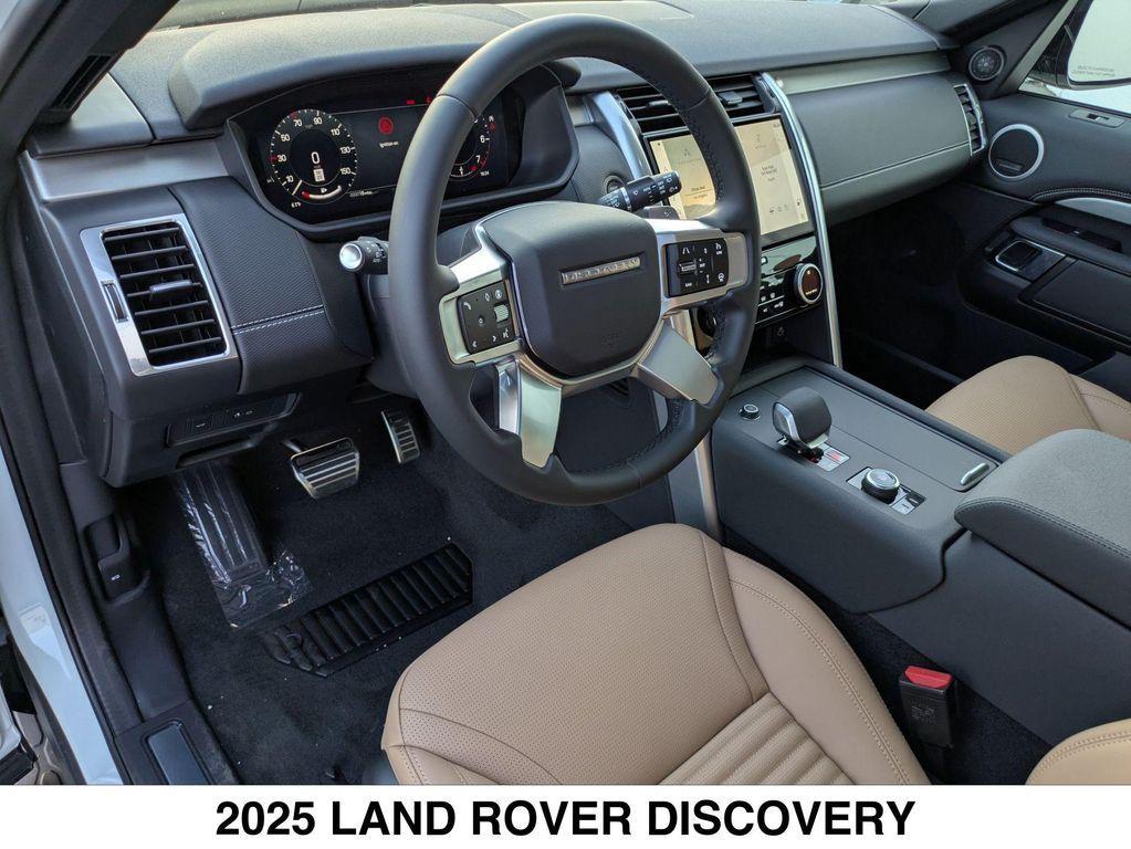 new 2025 Land Rover Discovery car, priced at $80,525