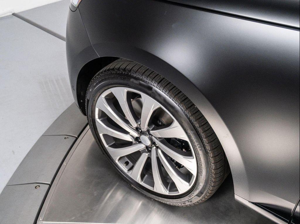 new 2025 Land Rover Range Rover car