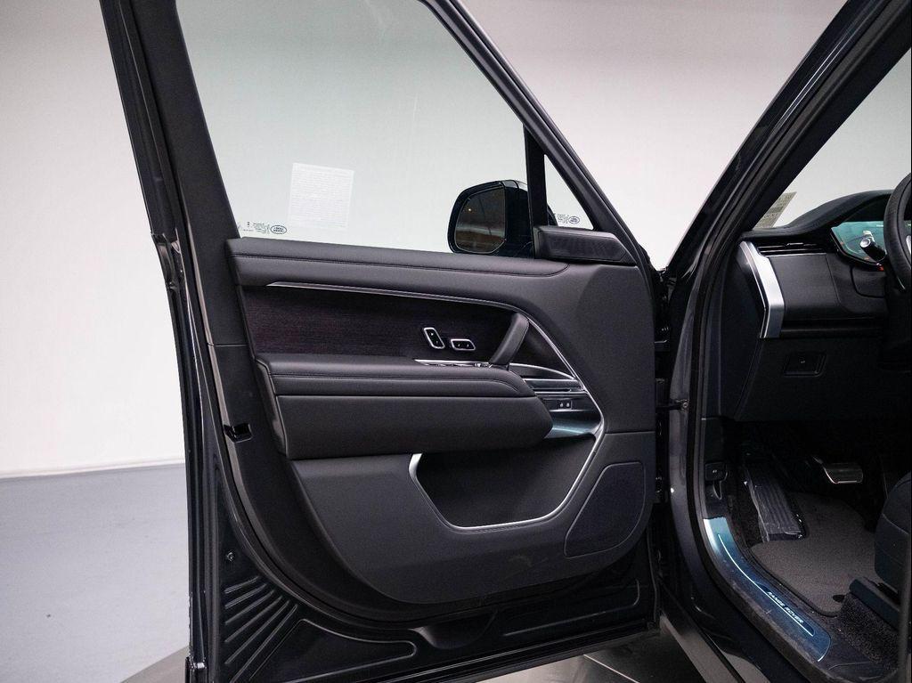 new 2025 Land Rover Range Rover car