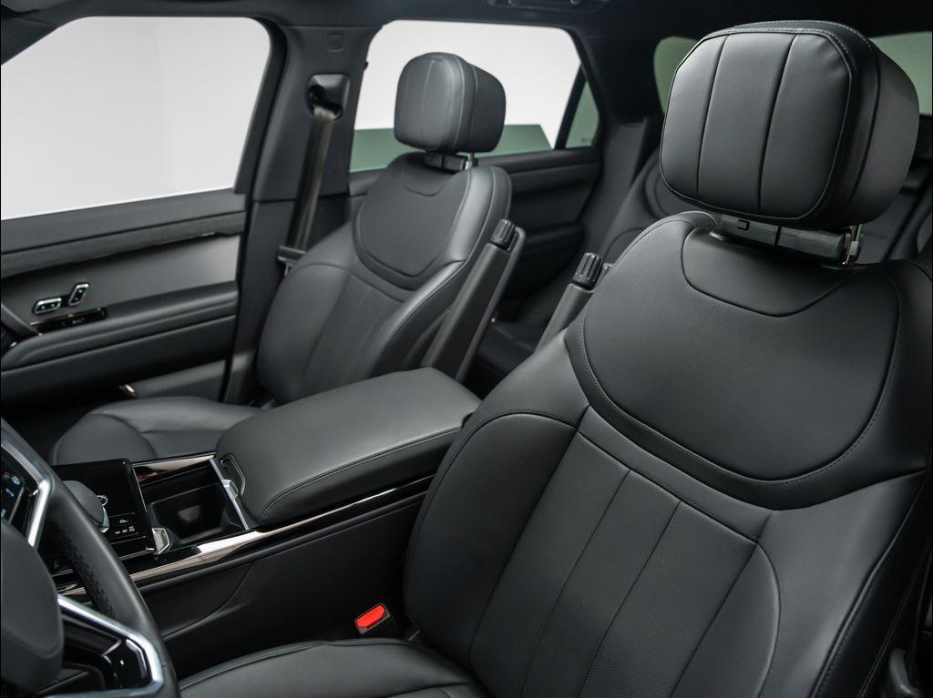 new 2025 Land Rover Range Rover Sport car