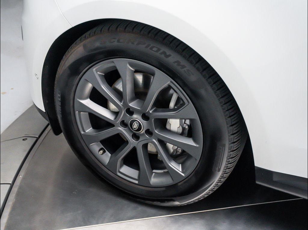 new 2025 Land Rover Range Rover Sport car