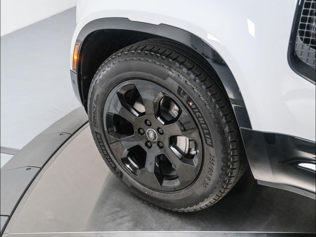 new 2025 Land Rover Defender car