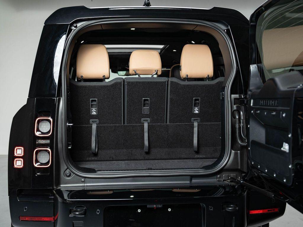 new 2025 Land Rover Defender car