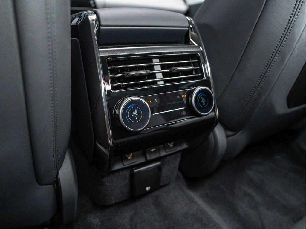 new 2025 Land Rover Range Rover Sport car