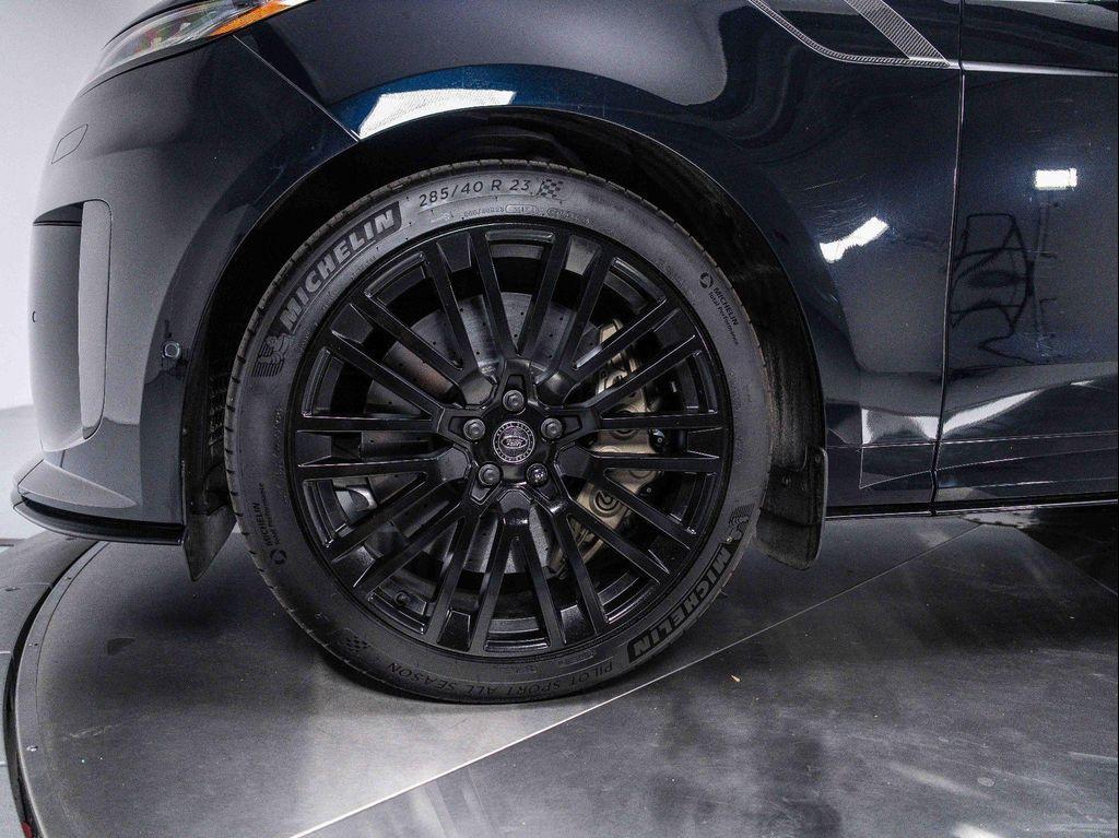 new 2025 Land Rover Range Rover Sport car
