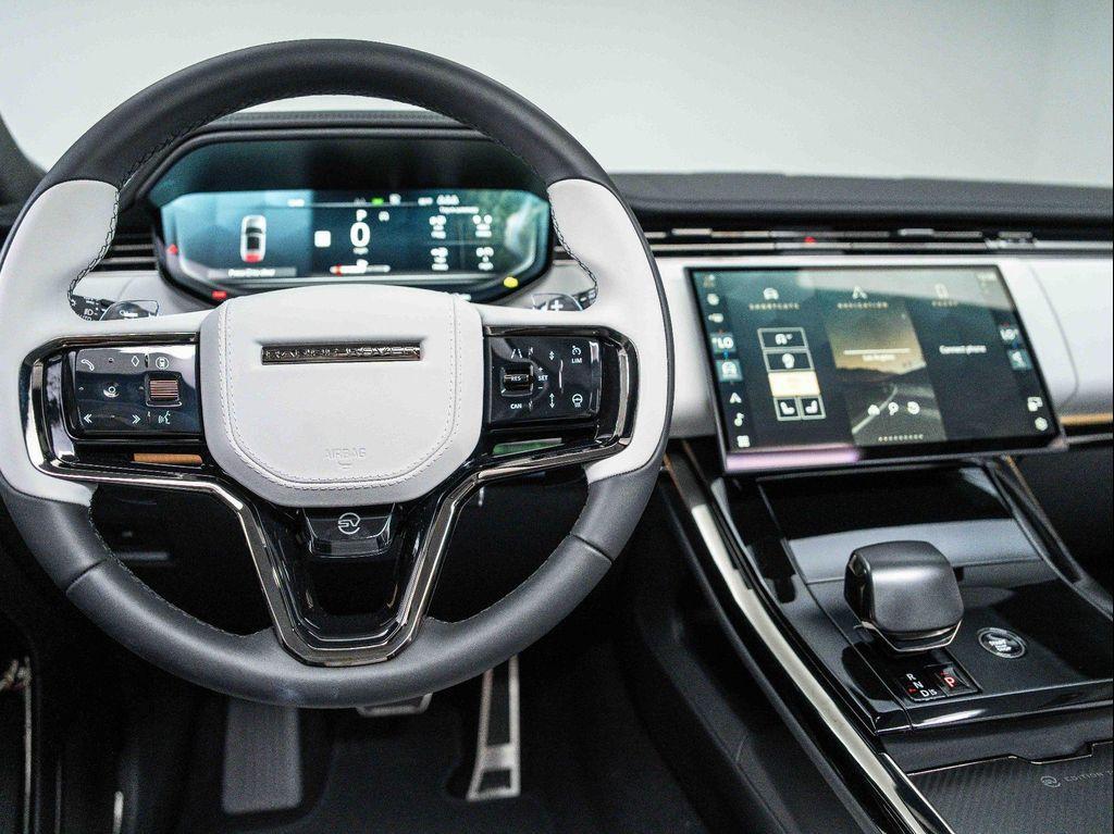new 2025 Land Rover Range Rover Sport car