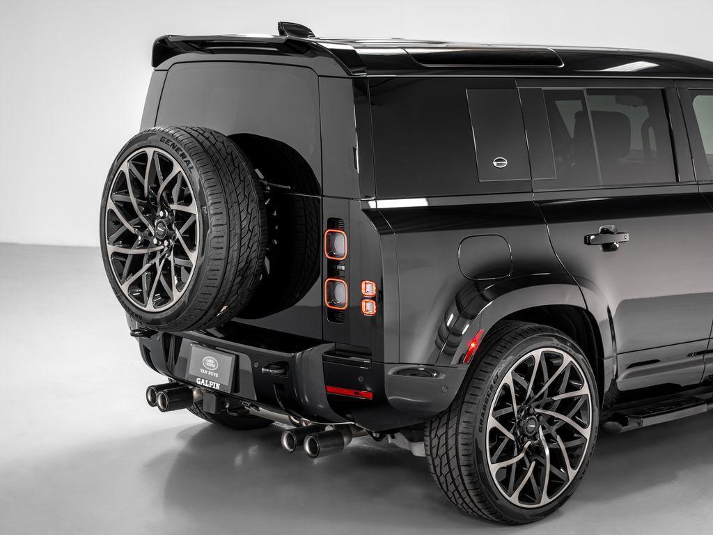 new 2024 Land Rover Defender car