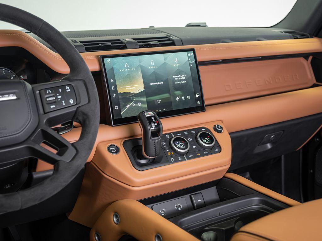 new 2024 Land Rover Defender car