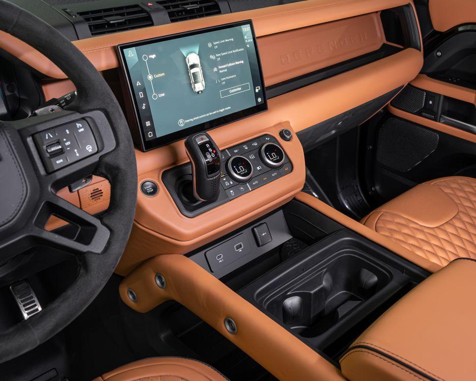 new 2024 Land Rover Defender car