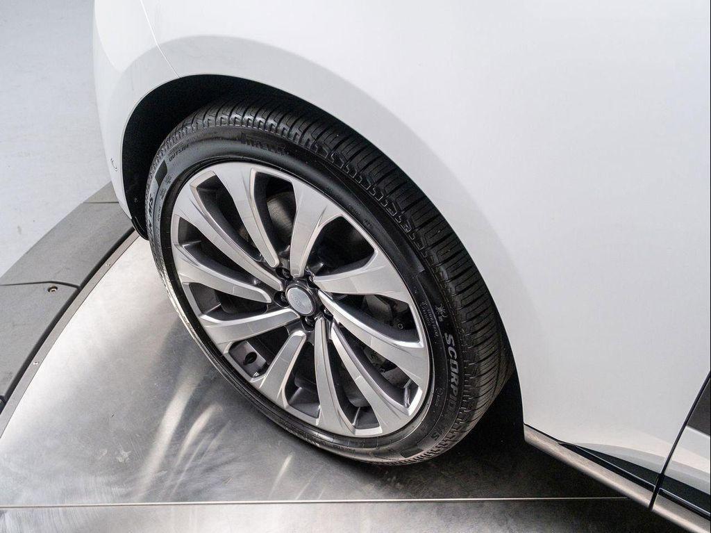 new 2025 Land Rover Range Rover car