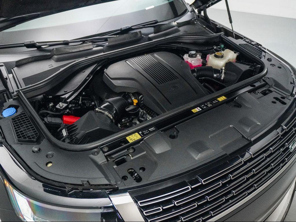 new 2025 Land Rover Range Rover car