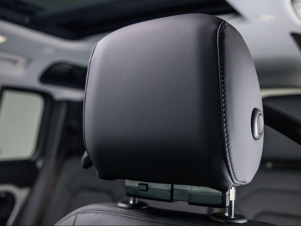 new 2026 Land Rover Defender car