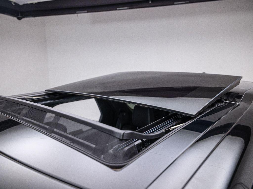 new 2025 Land Rover Discovery car, priced at $68,343