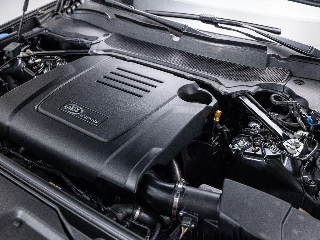 new 2025 Land Rover Discovery car, priced at $68,343