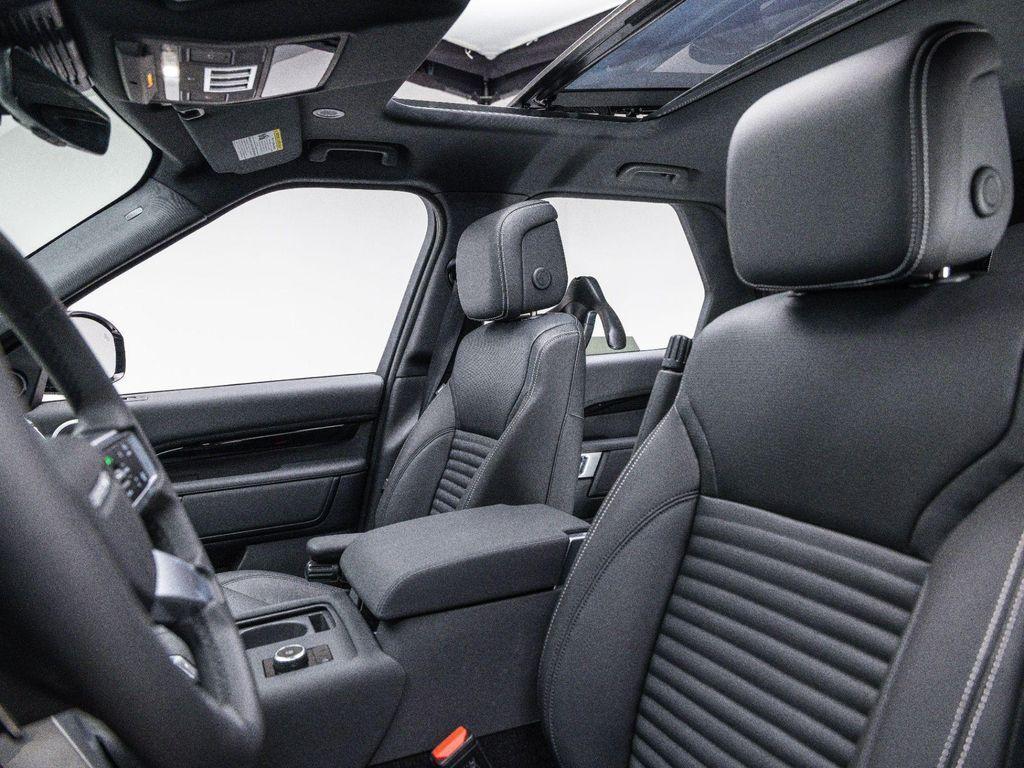 new 2025 Land Rover Discovery car, priced at $68,343