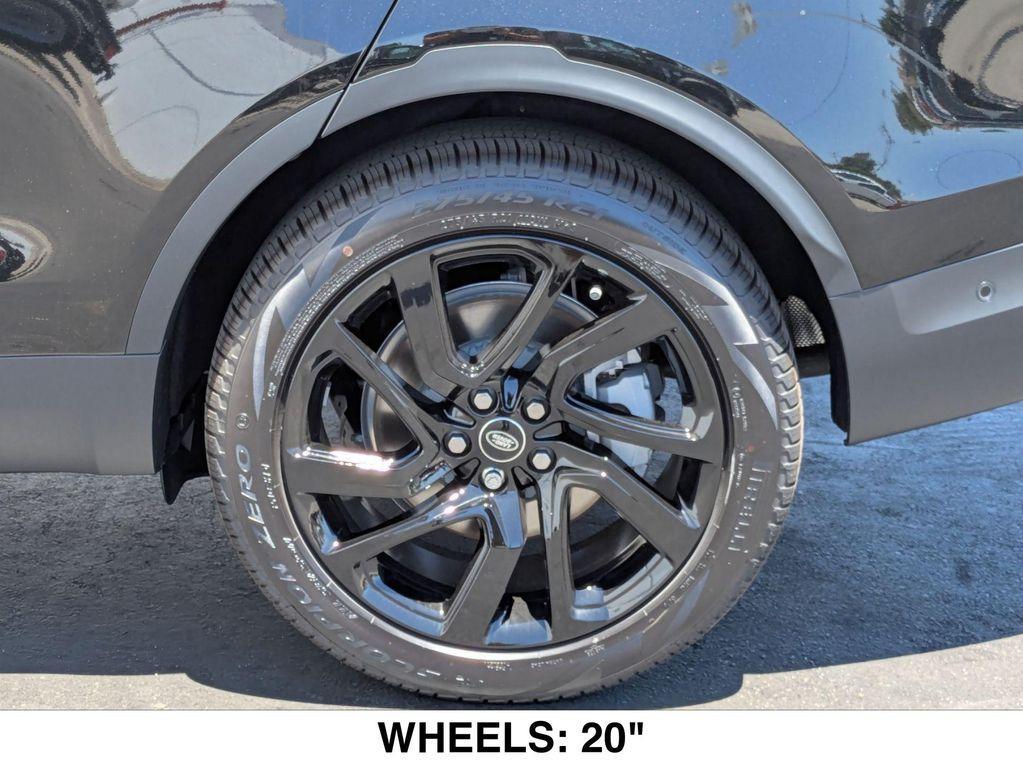 new 2025 Land Rover Discovery car, priced at $68,343