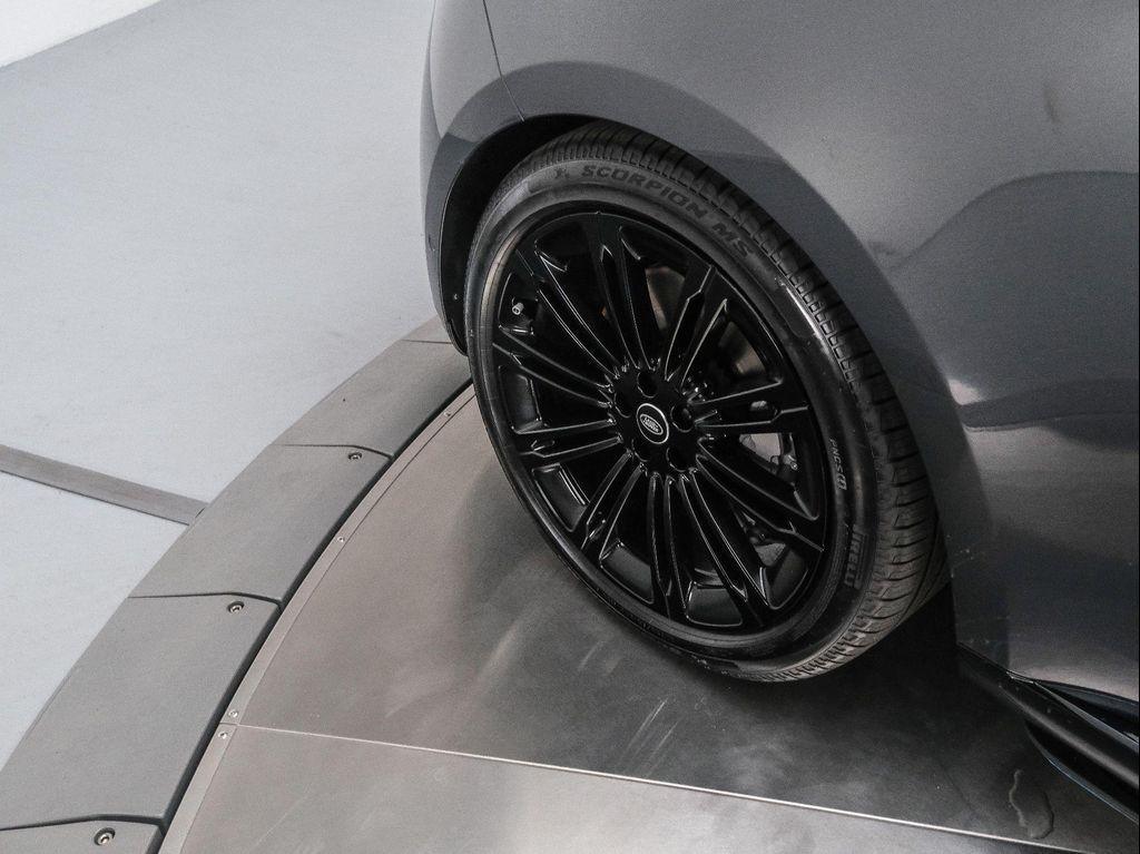 new 2025 Land Rover Range Rover car