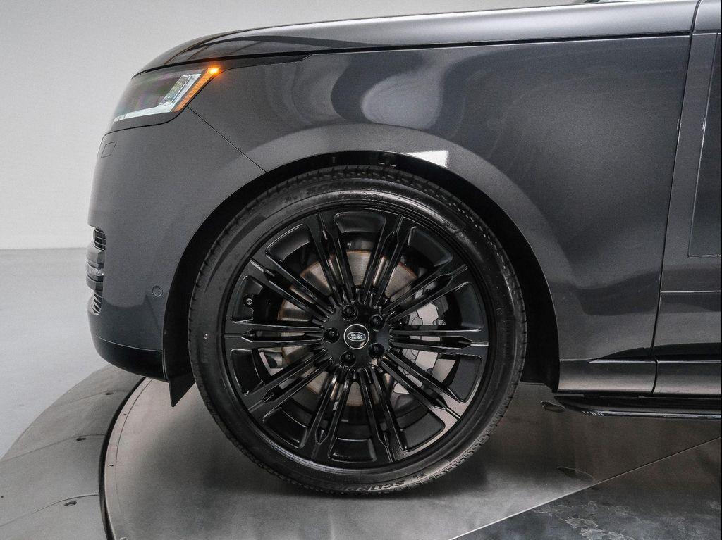 new 2025 Land Rover Range Rover car