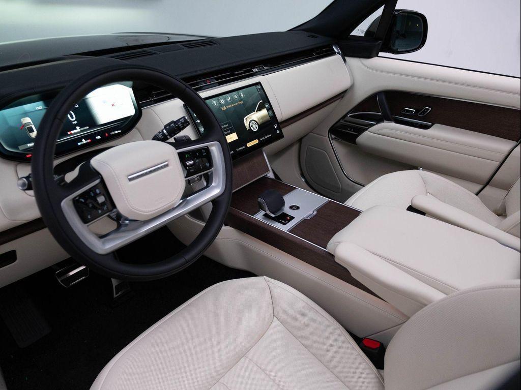 new 2025 Land Rover Range Rover car