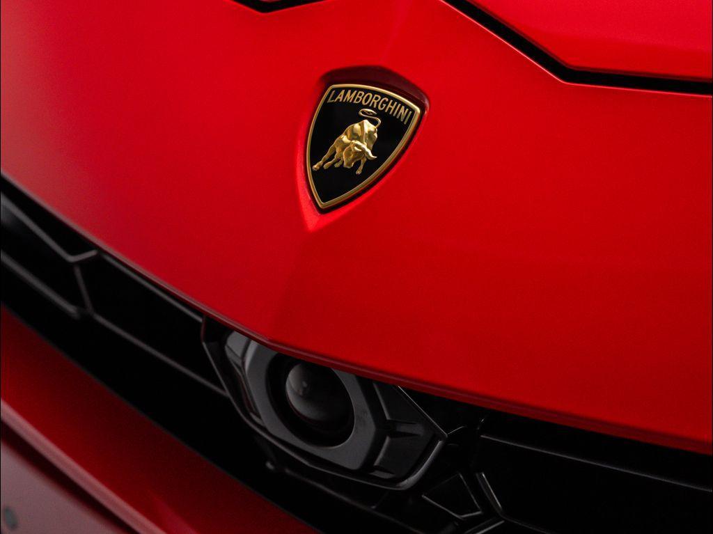 used 2021 Lamborghini Urus car, priced at $195,500