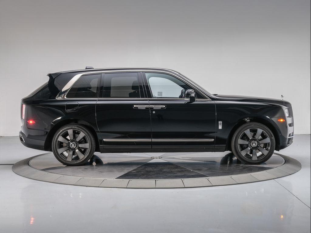 used 2019 Rolls-Royce Cullinan car, priced at $234,927