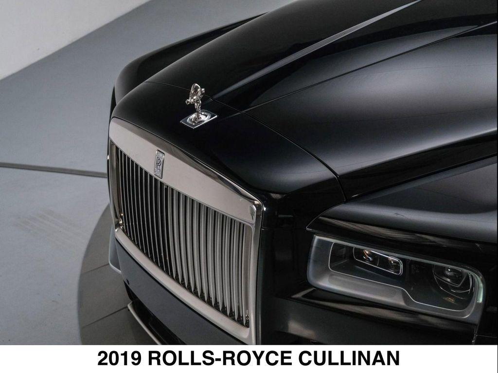 used 2019 Rolls-Royce Cullinan car, priced at $235,722