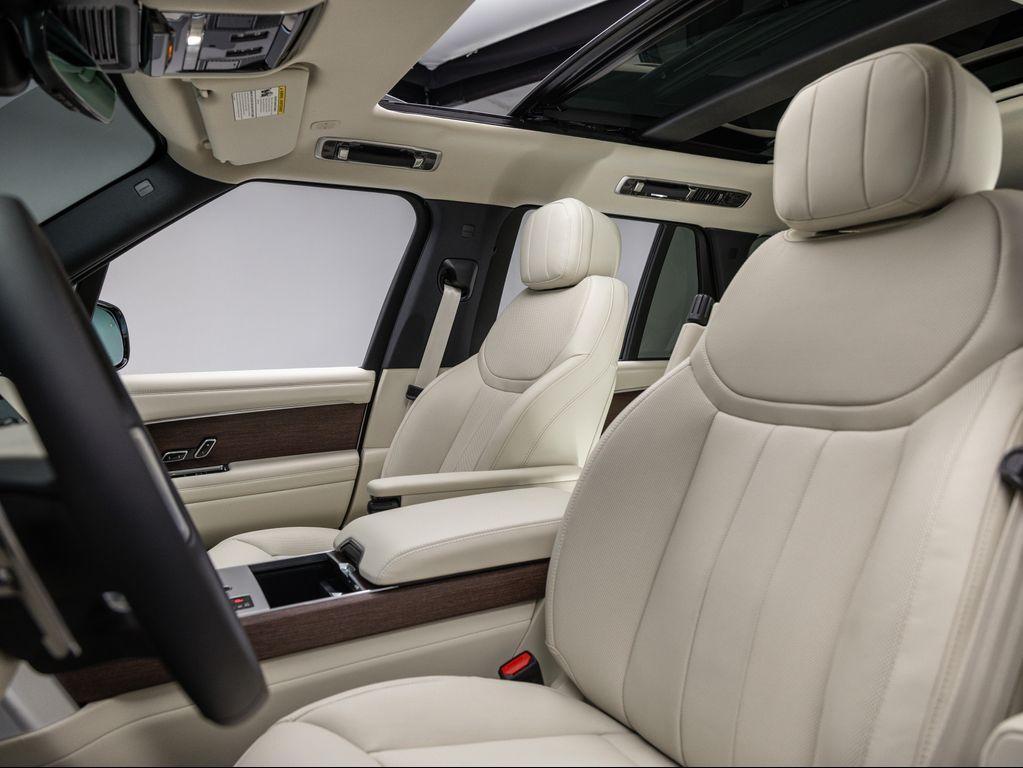 new 2025 Land Rover Range Rover car