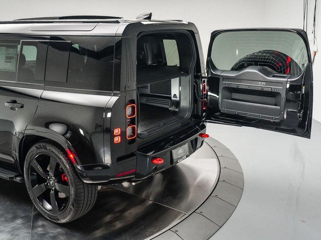 new 2025 Land Rover Defender car