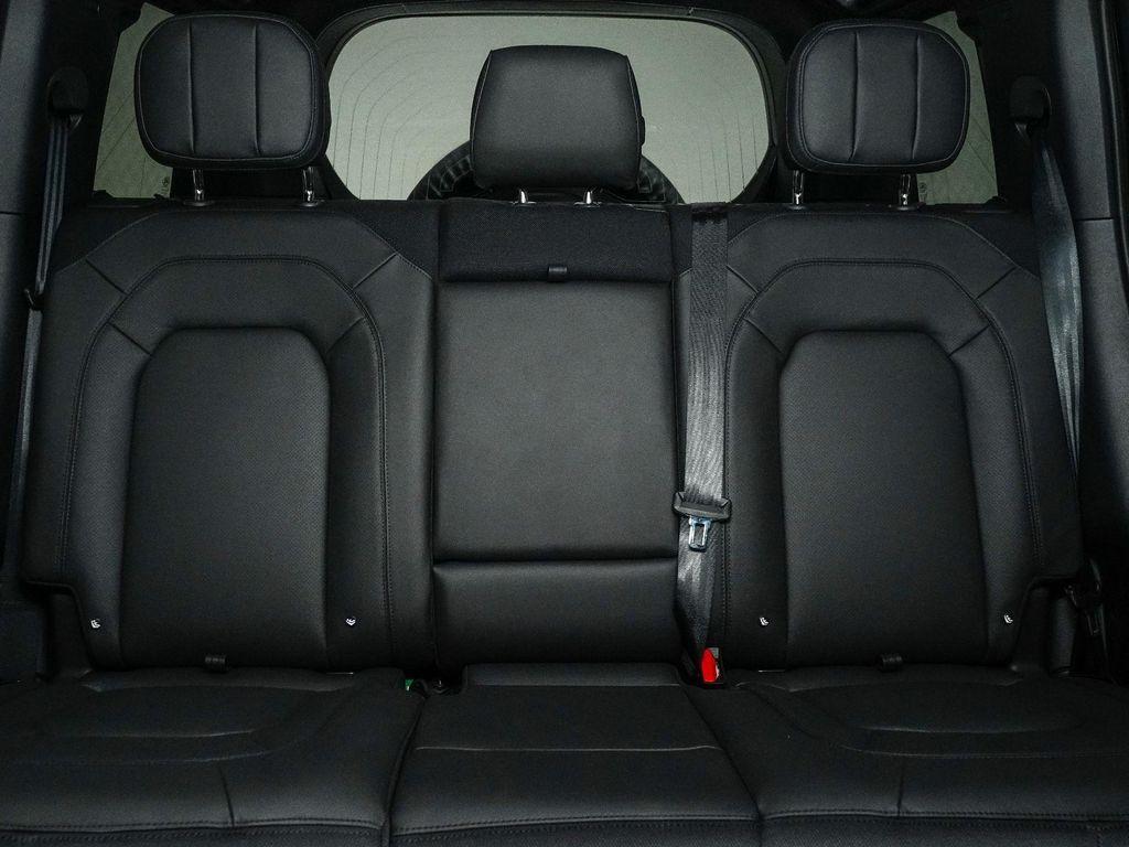 new 2025 Land Rover Defender car