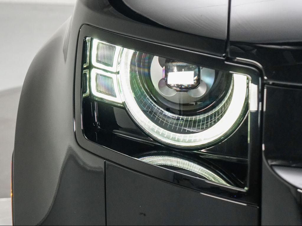 new 2025 Land Rover Defender car
