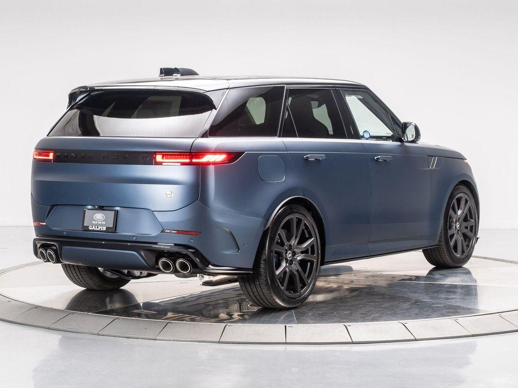 new 2025 Land Rover Range Rover Sport car