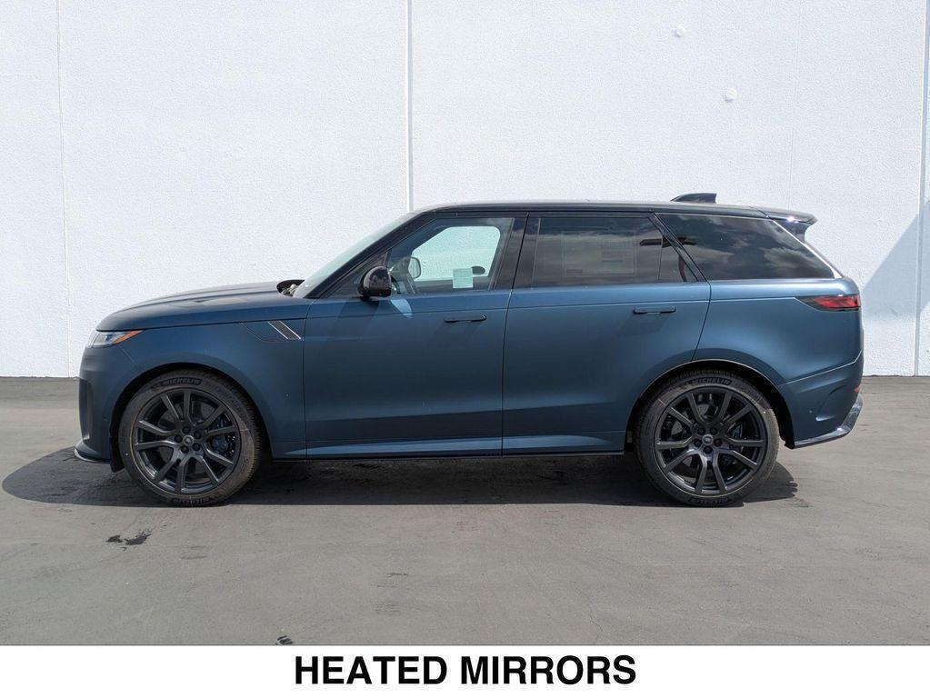 new 2025 Land Rover Range Rover Sport car