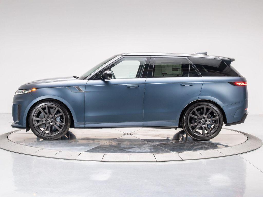 new 2025 Land Rover Range Rover Sport car