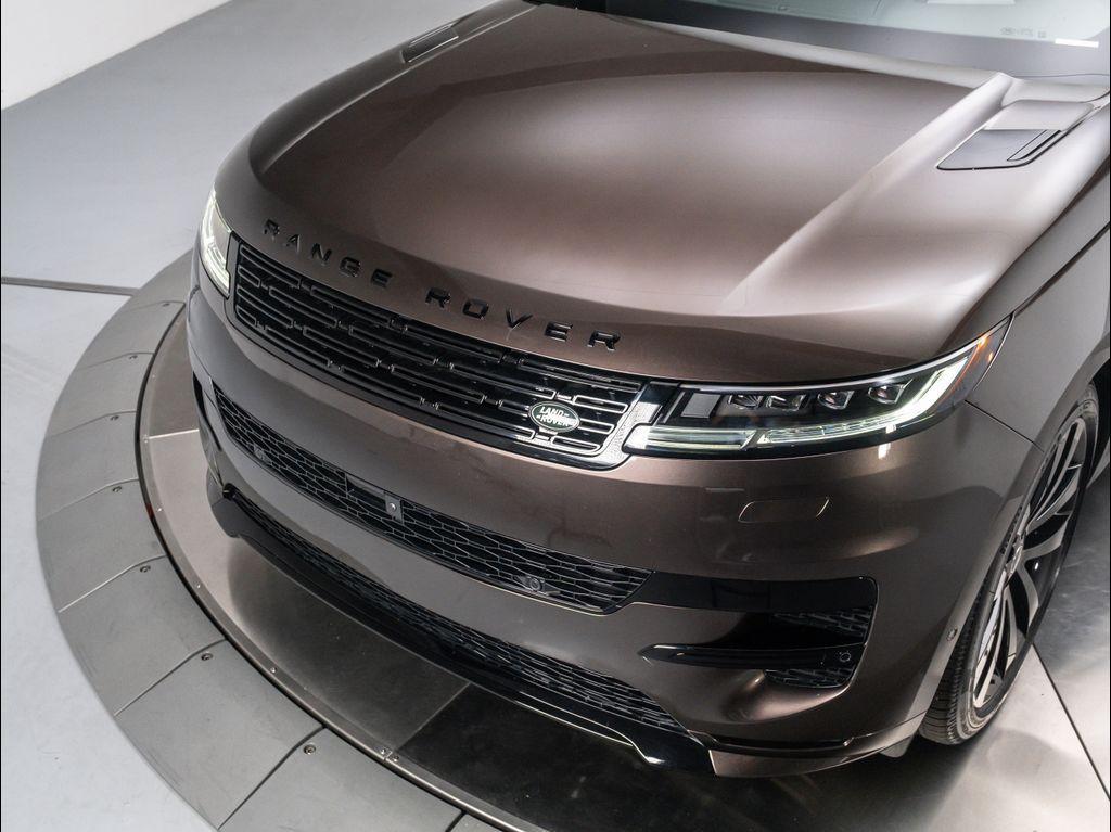 new 2025 Land Rover Range Rover Sport car
