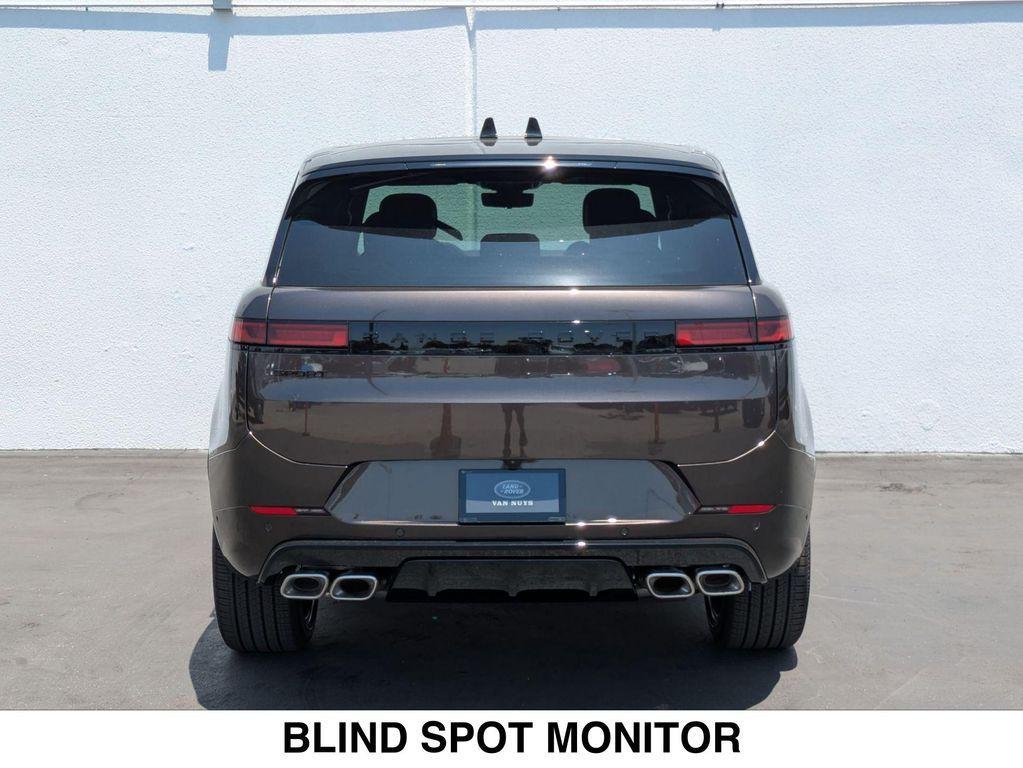 new 2025 Land Rover Range Rover Sport car