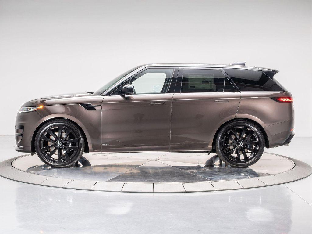 new 2025 Land Rover Range Rover Sport car