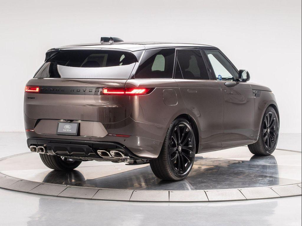 new 2025 Land Rover Range Rover Sport car