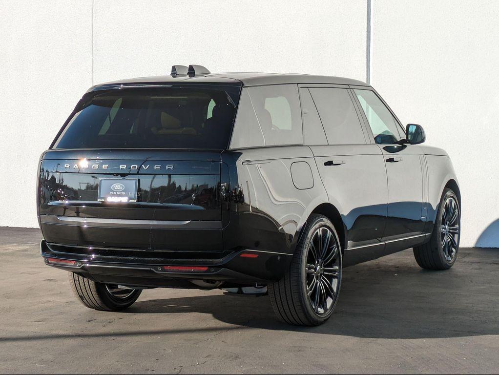 new 2025 Land Rover Range Rover car