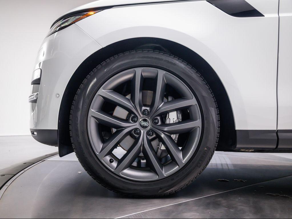 new 2025 Land Rover Range Rover Sport car